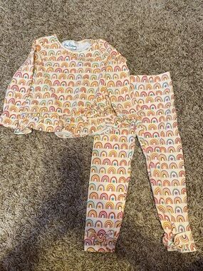 Rare Editions-Rainbow Outfit